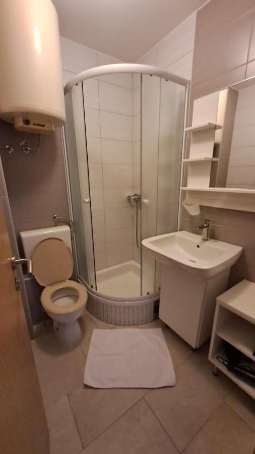 Apartman Novalja Exterior foto
